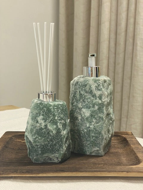Green quartz fragrance diffuser