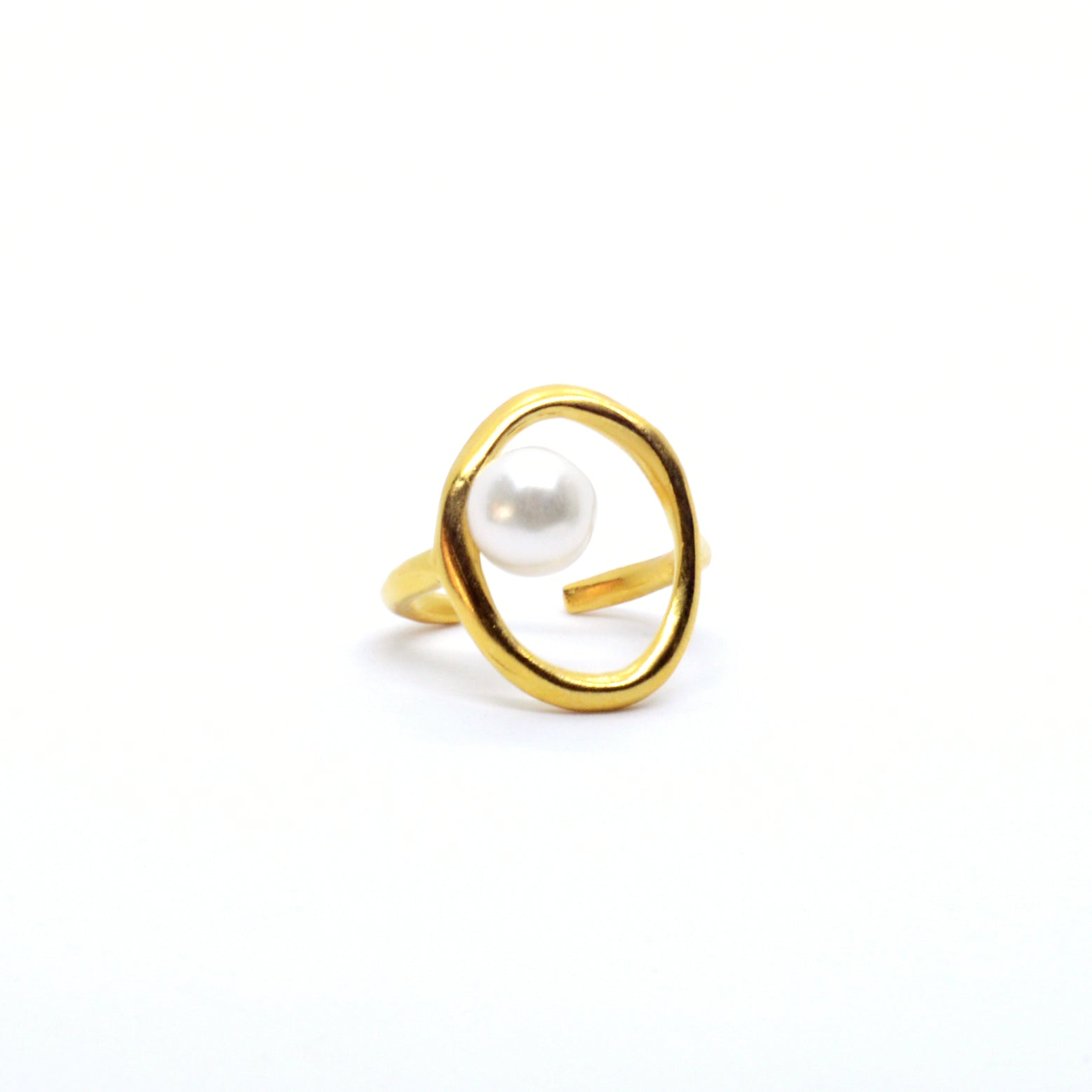 Organic Open Circle Ring with Pearl