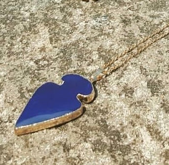 Necklace arrow-shaped blue agate