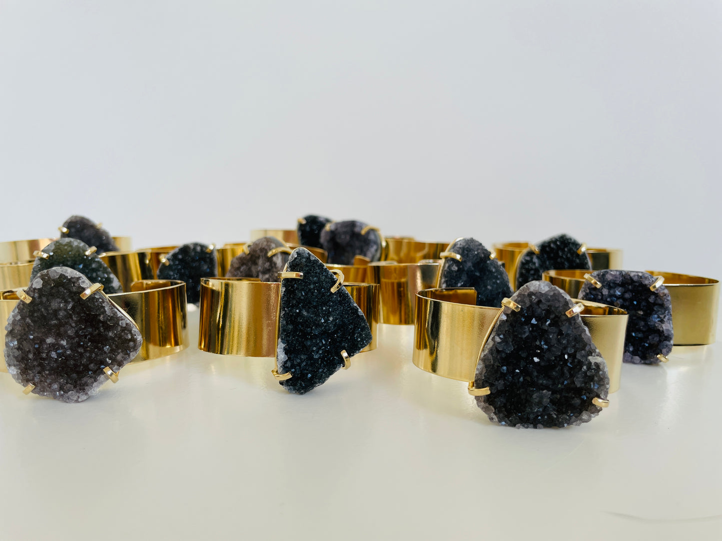 Bracelet gold cuff druzy black gray